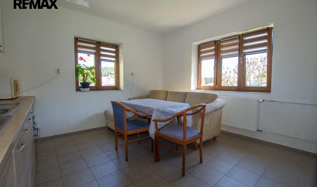 Prodej domu 250 m² s pozemkem 978 m², Stachy – náhled fotky 10