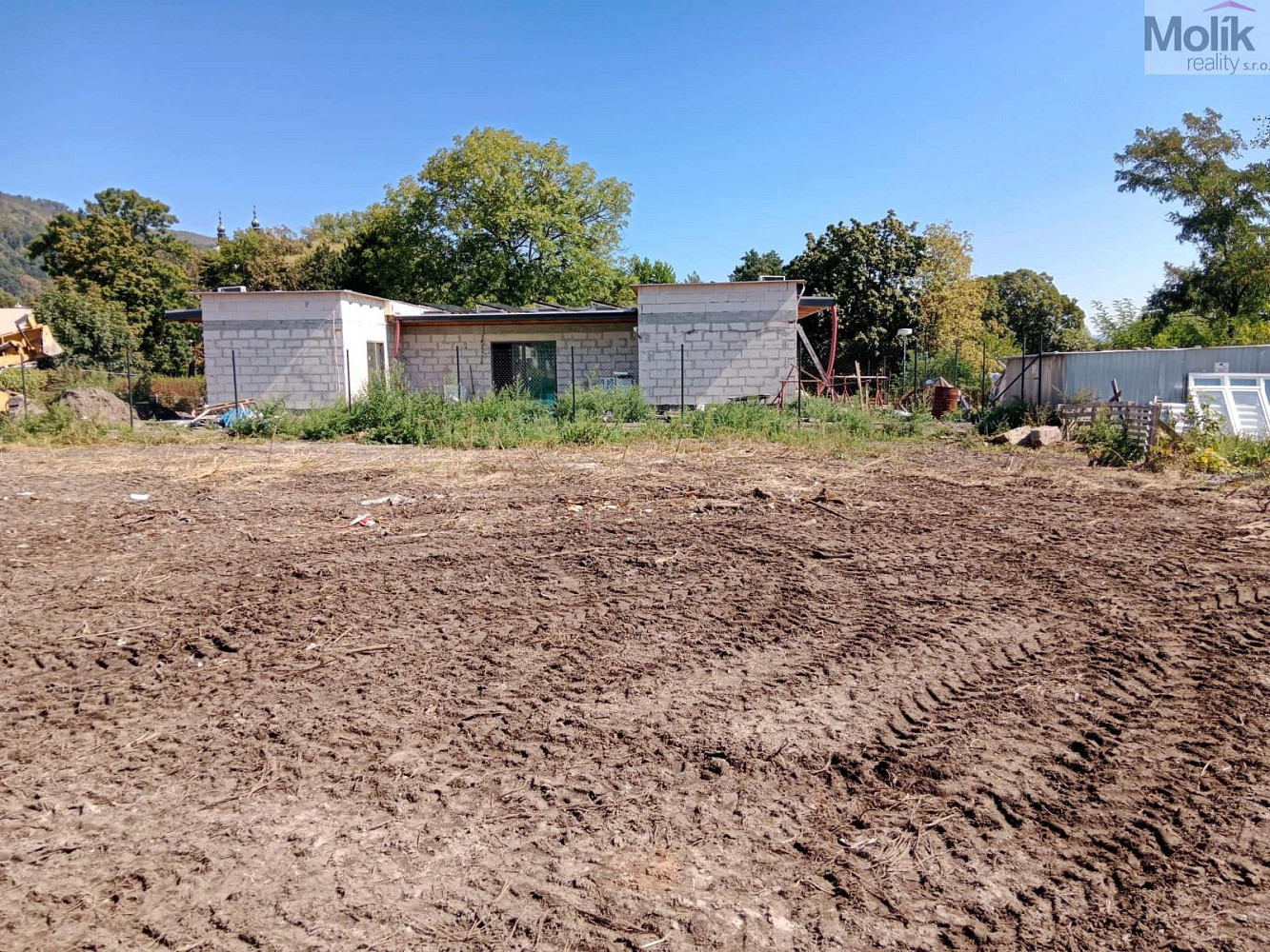 Prodej stavebního pozemku 1 296 m² – fotografie 4
