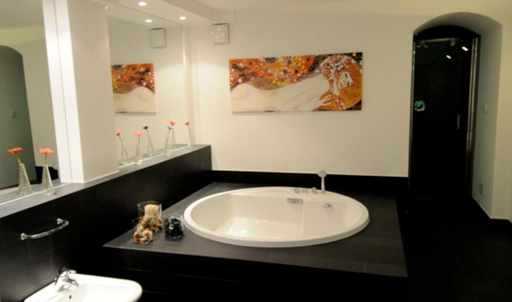 Pronájem bytu 3+1 134 m², Praha – náhled fotky 4