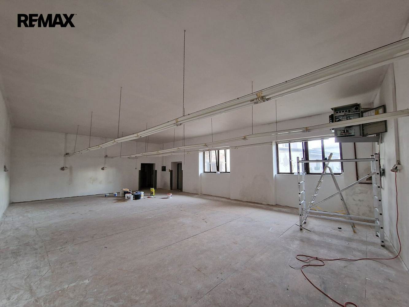 Prodej nájemního domu, činžáku 384 m² – fotografie 2