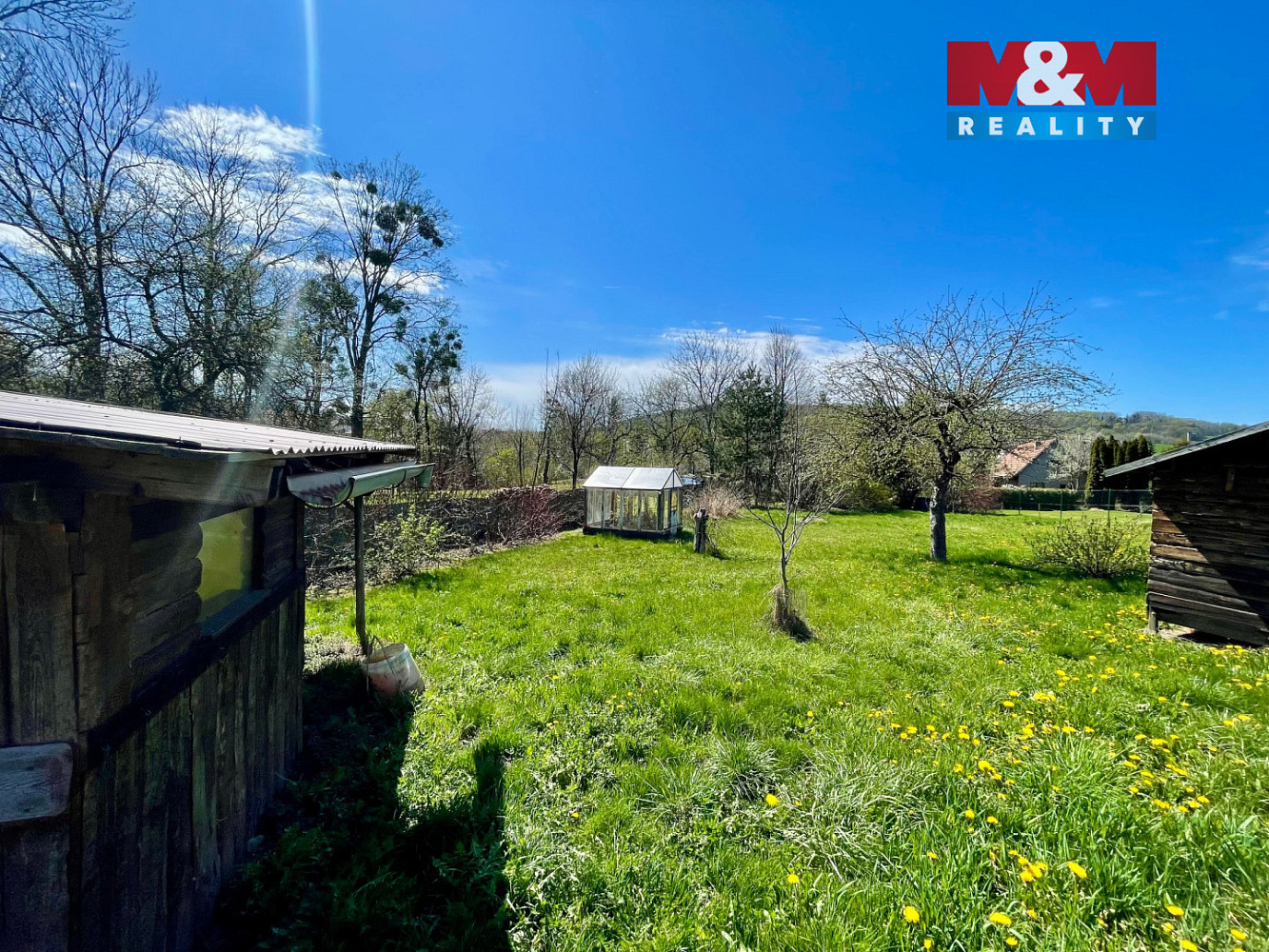 Prodej stavebního pozemku 917 m² – fotografie 2