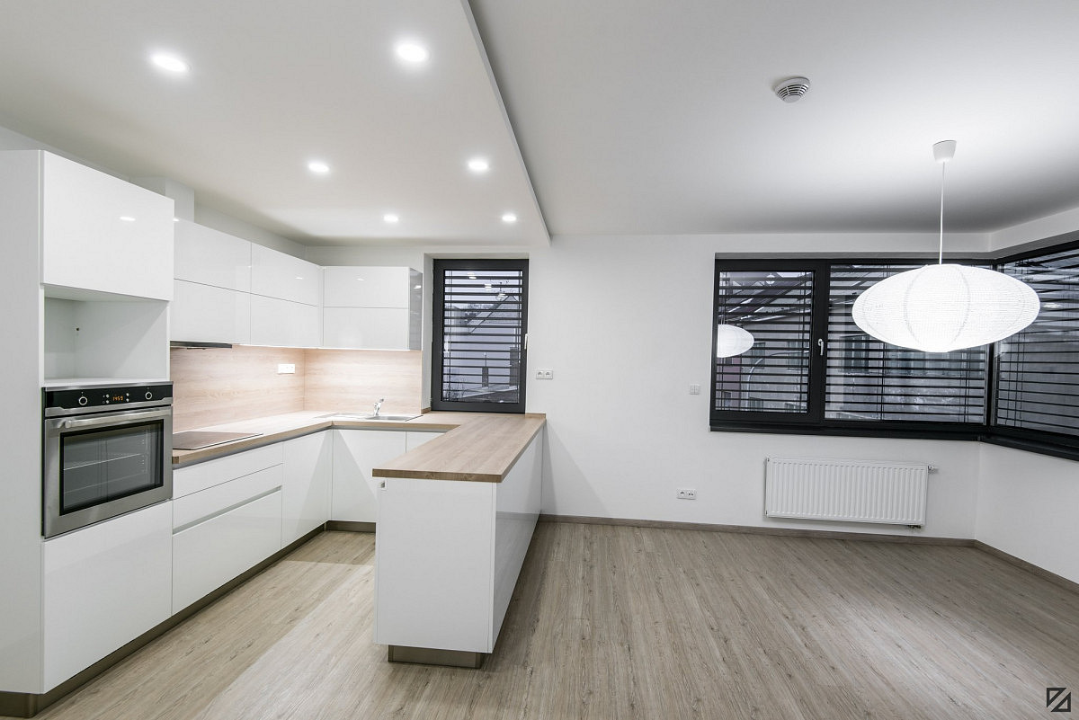 Pronájem bytu 3+kk 69 m²