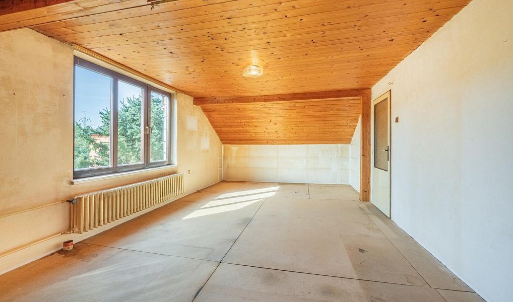 Prodej domu 340 m² s pozemkem 681 m², Plzeň – náhled fotky 23