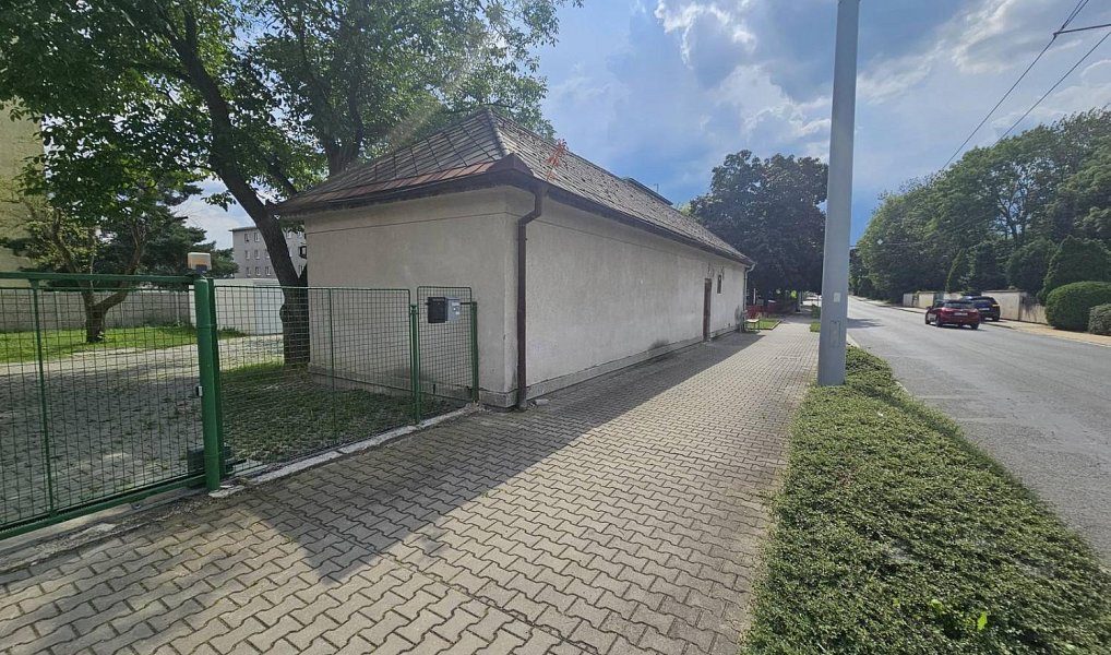 Prodej kanceláře 73 m², Pardubice – náhled fotky 2