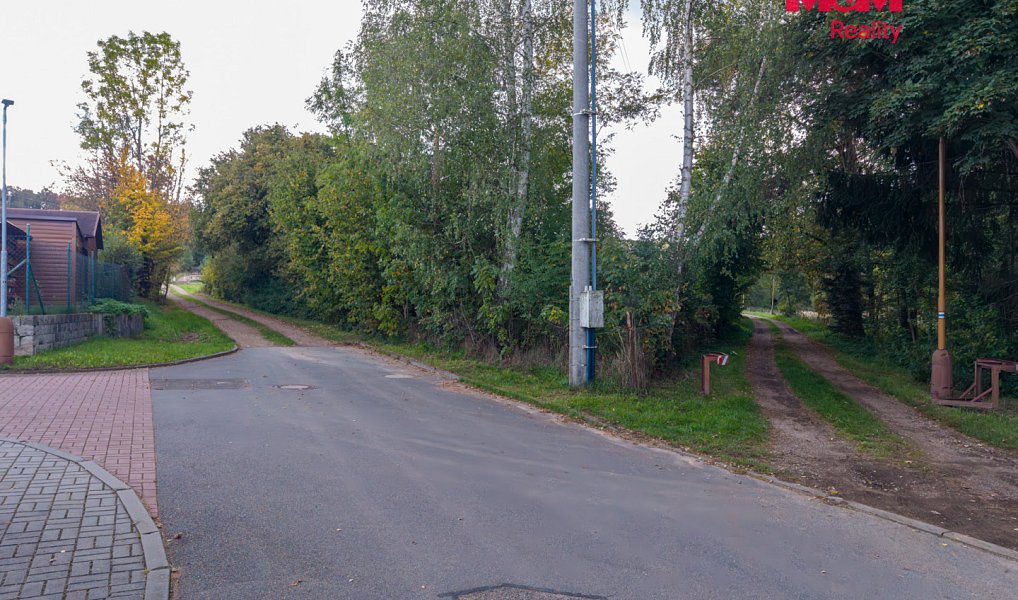 Prodej stavebního pozemku 978 m², Zdechovice – náhled fotky 4