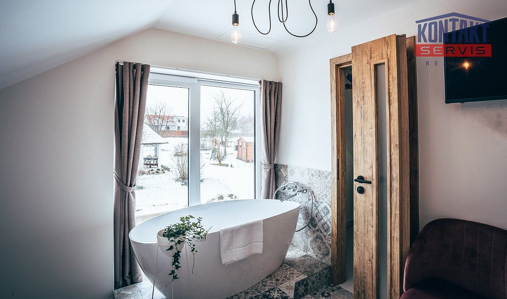 Pronájem chaty/chalupy 247 m² s pozemkem 1 065 m², Mojné – náhled fotky 26