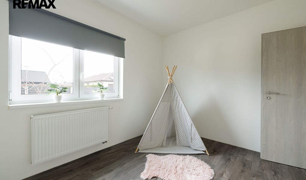 Prodej domu 92 m² s pozemkem 738 m², Kladno – náhled fotky 12