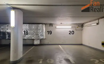 Prodej garáže 12 m2 ulice Na Neklance, Na Neklance, Praha 5 - Smíchov