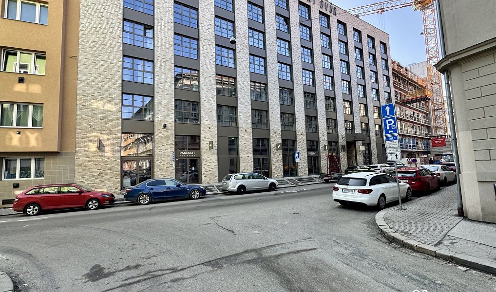 Pronájem bytu 1+kk 42 m², Brno – náhled fotky 4