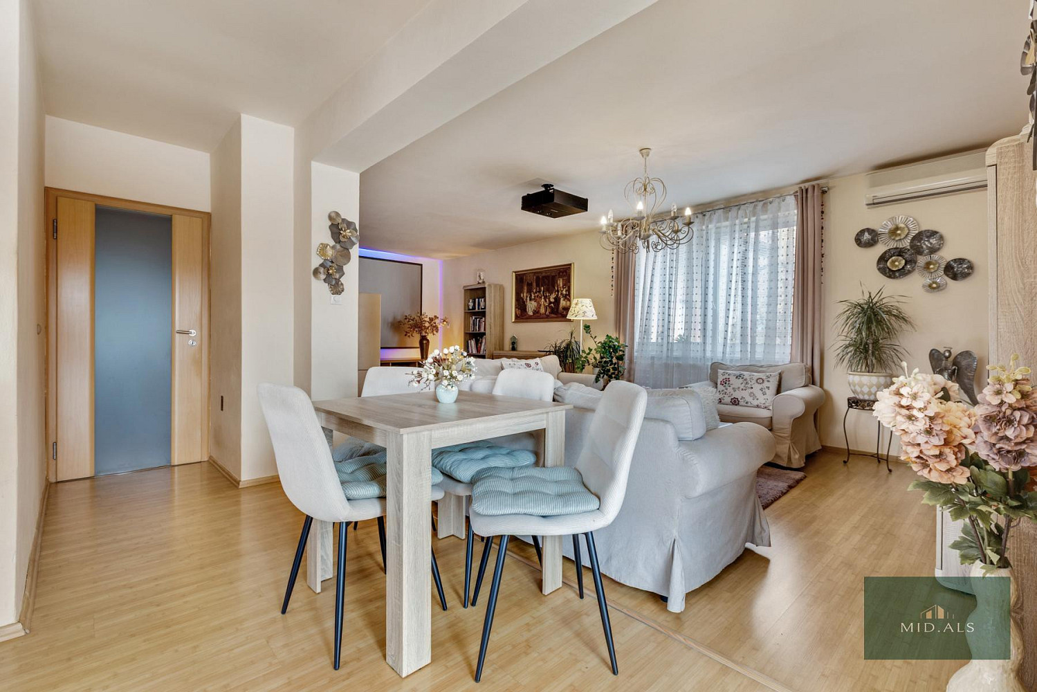 Prodej domu 273 m² s pozemkem 1 262 m² — photo 4