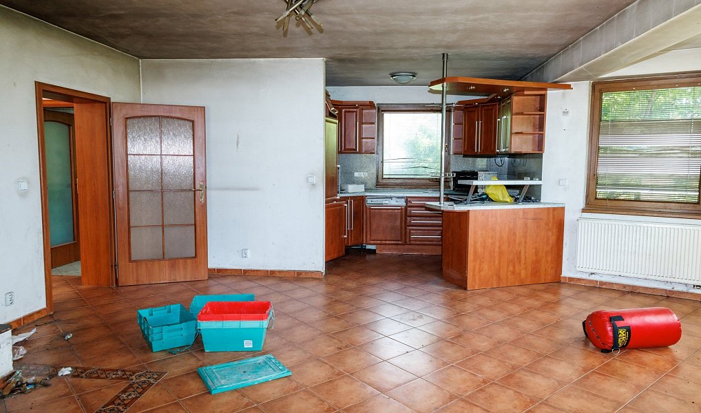 Prodej domu 206 m² s pozemkem 1 400 m², Cvrčovice – náhled fotky 5