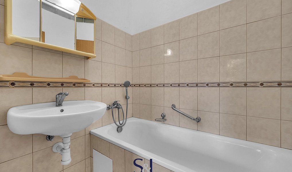 Prodej domu 240 m² s pozemkem 1 661 m², Žatec – náhled fotky 8