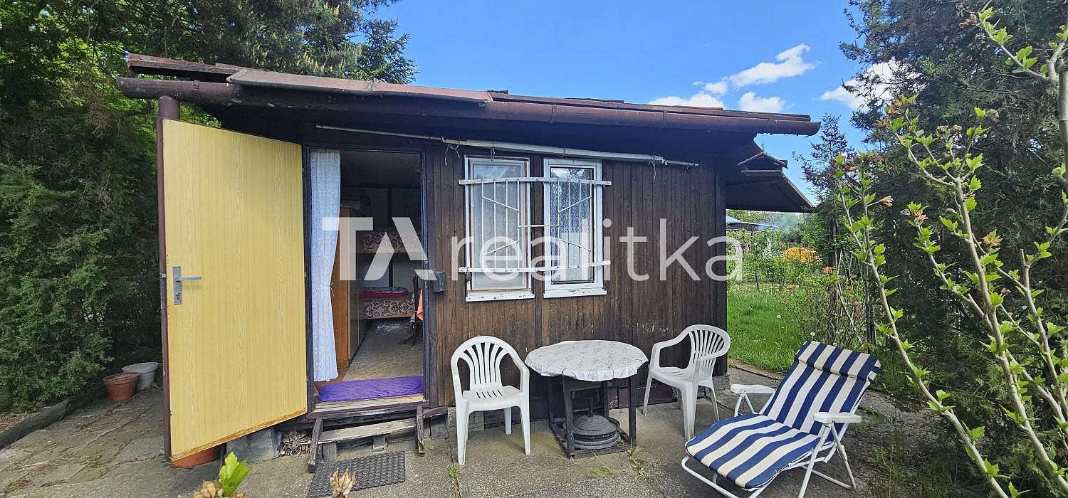 Prodej domu 17 m² s pozemkem 408 m², Karviná