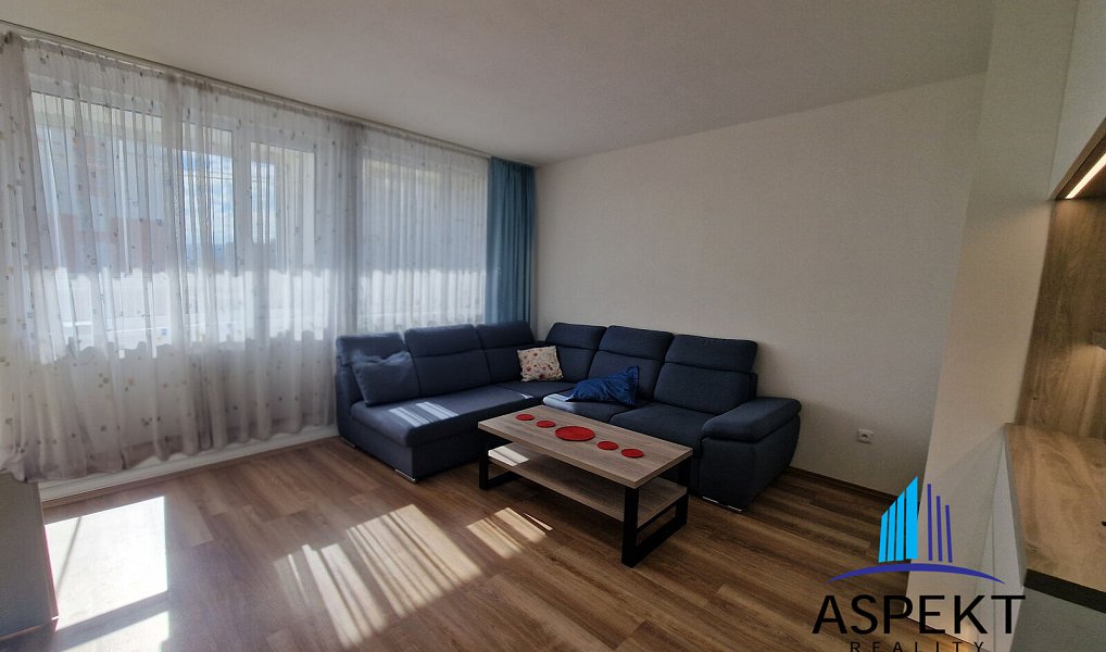 Prodej bytu 4+1 84 m², Praha – náhled fotky 3