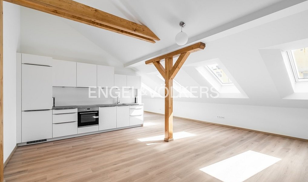 Pronájem bytu 3+kk 91 m², Praha – fotka 1 z 6