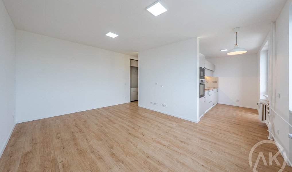 Pronájem bytu 2+1 57 m², Studénka – náhled fotky 2
