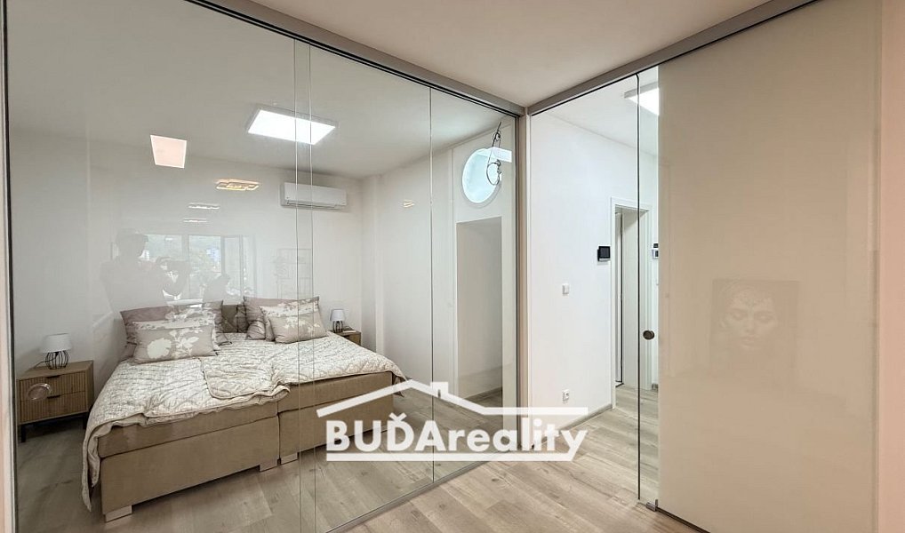 Pronájem bytu 2+kk 52 m², Zlín – fotka 1 z 17