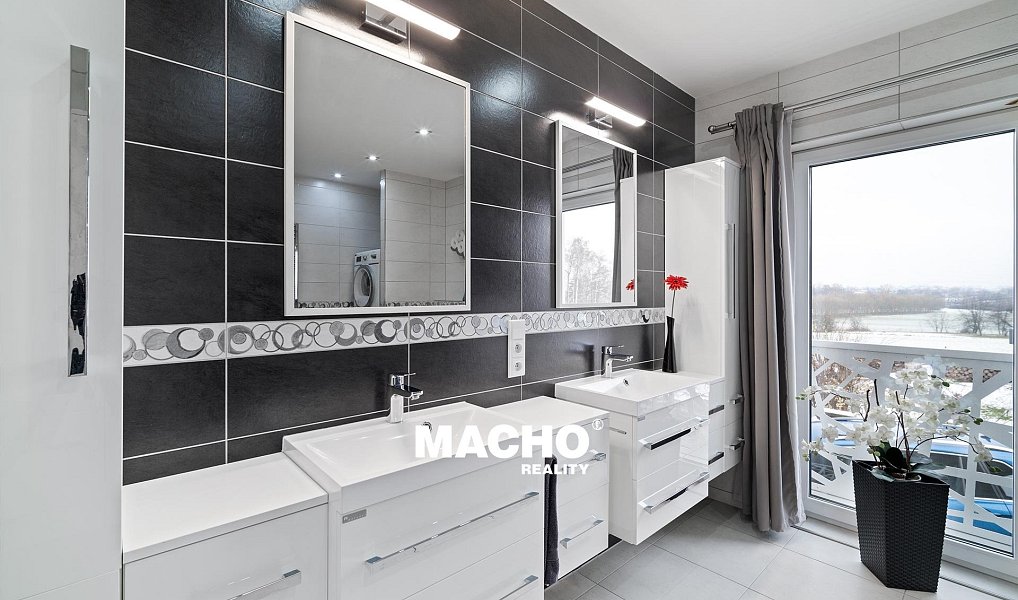 Prodej domu 220 m² s pozemkem 2 014 m², Soběslav – náhled fotky 6