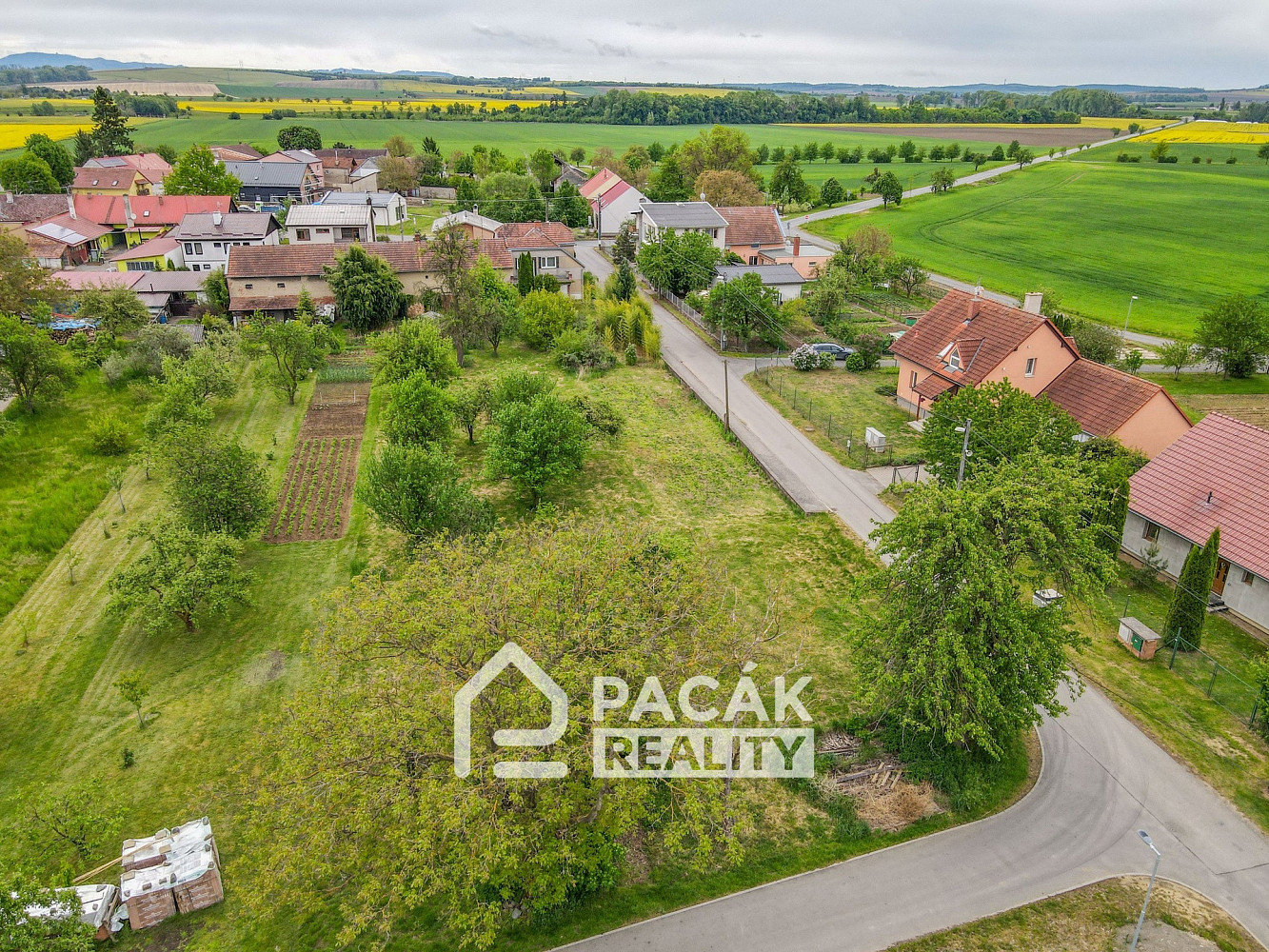 Prodej stavebního pozemku 624 m² — photo 3