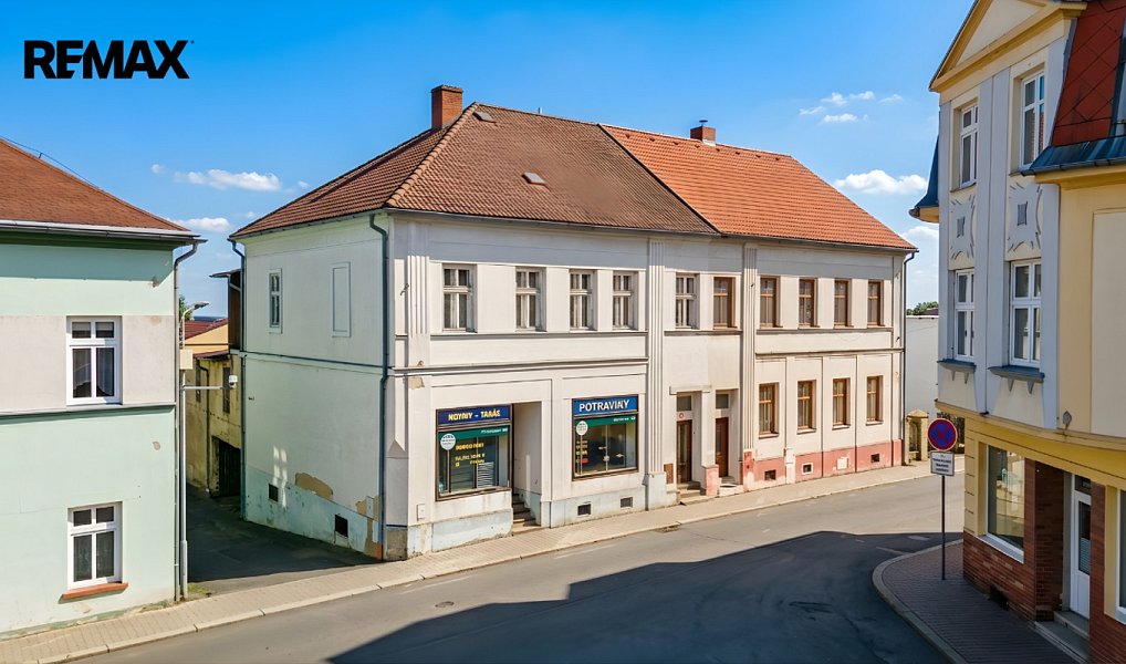 Prodej domu 170 m² s pozemkem 405 m², Hrob – náhled fotky 2