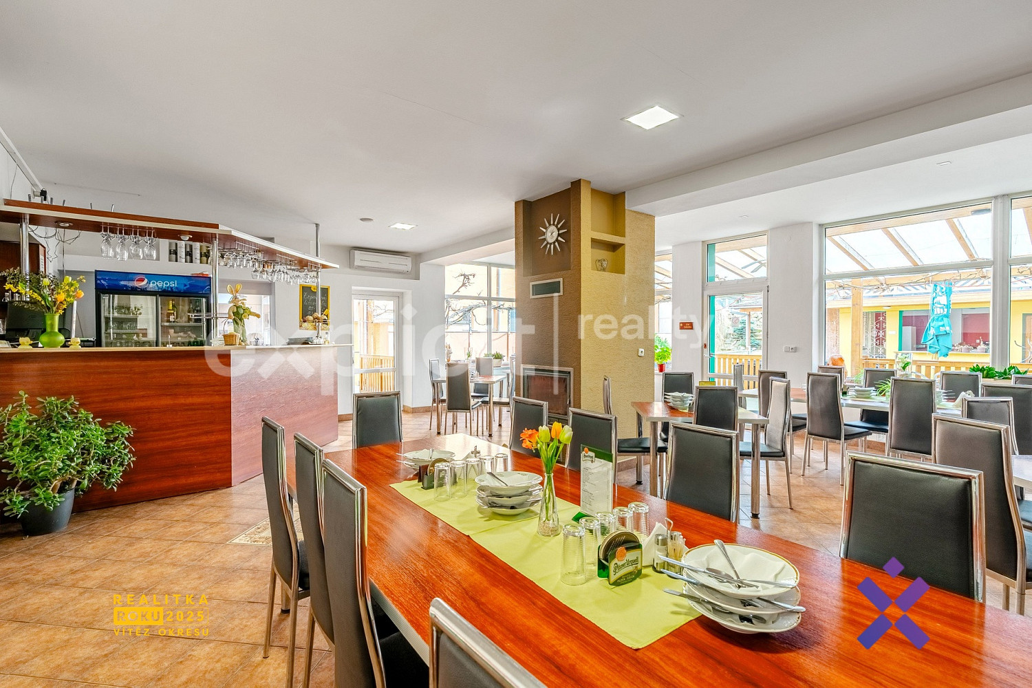 Prodej restaurace 1 000 m² – fotografie 2