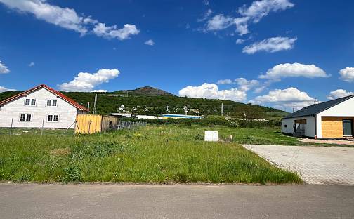 Prodej stavebního pozemku 852 m², Píšťany, okres Litoměřice