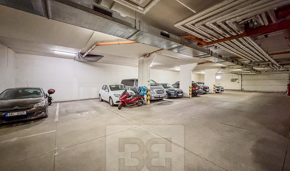Pronájem bytu 3+kk 89 m², Praha – náhled fotky 15