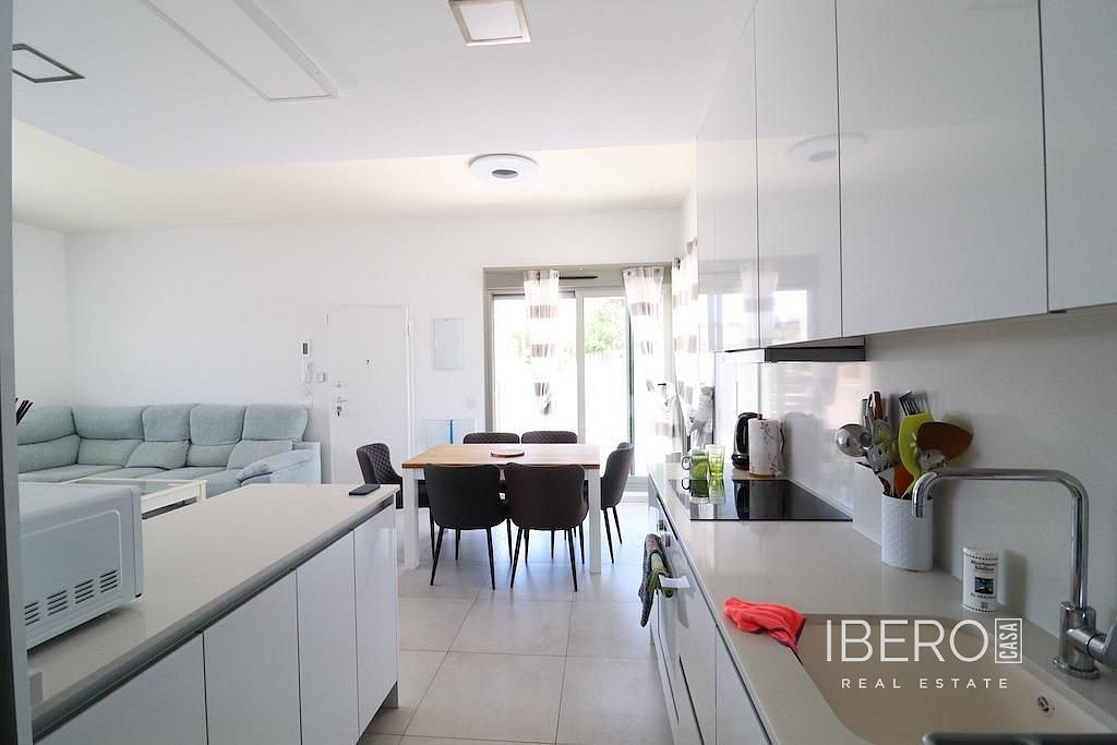 Prodej domu 250 m² s pozemkem 400 m² — photo 4