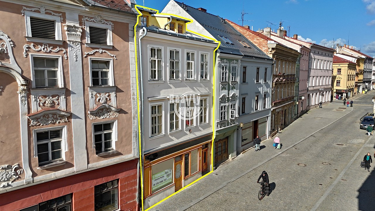 Prodej nájemního domu, činžáku 570 m²