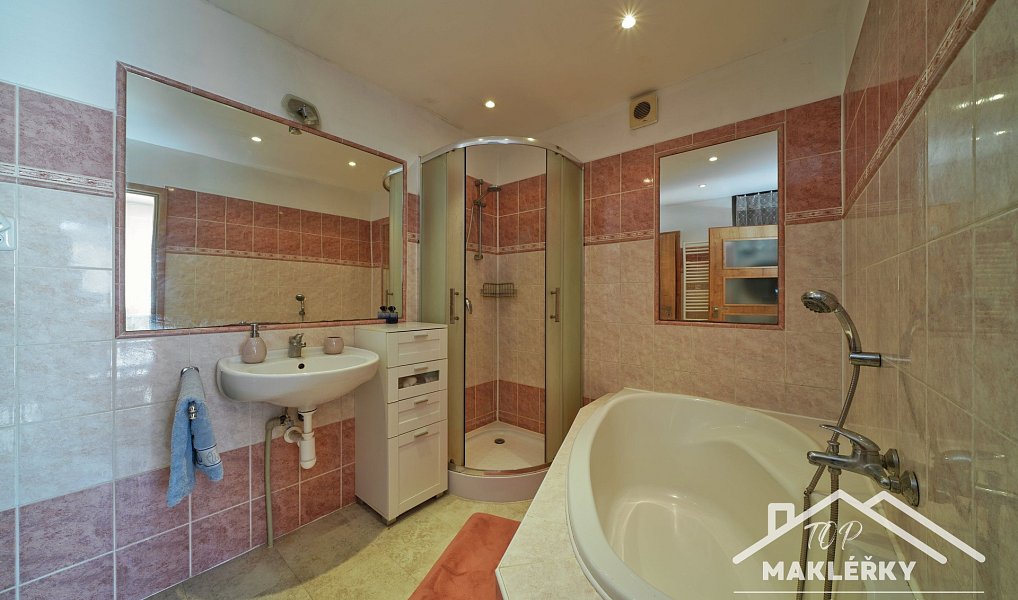 Prodej domu 186 m² s pozemkem 568 m², Zásmuky – náhled fotky 17