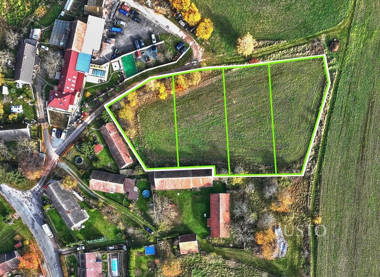 Prodej stavebního pozemku 1 087 m² – fotografie 3