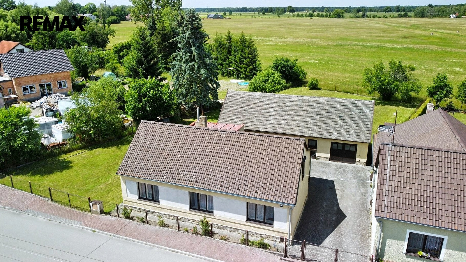 Prodej domu 95 m² s pozemkem 1 325 m²