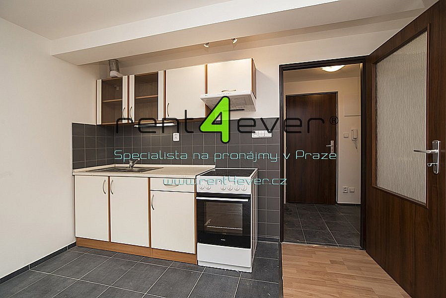 Pronájem bytu 2+kk 46 m² – fotografie 3
