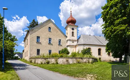 Prodej domu 410 m² s pozemkem 661 m², Mnichov - Rájov, okres Cheb
