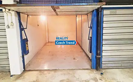 Prodej zděné garáže 14 m2 v parkovacím domě Okružní, Olomouc, Okružní, Olomouc