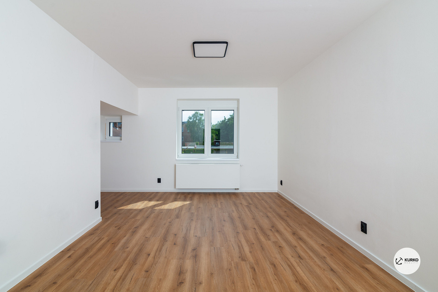 Pronájem bytu 2+kk 70 m² – fotografie 3