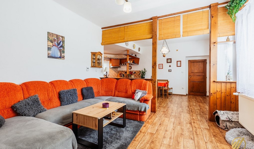 Prodej domu 275 m² s pozemkem 1 300 m², Velké Poříčí – náhled fotky 12
