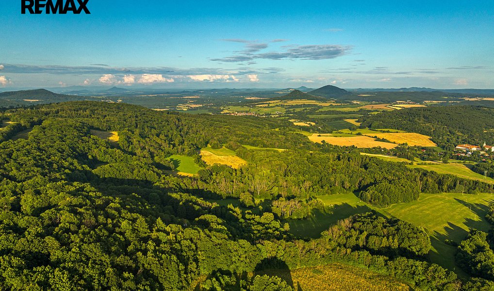 Prodej stavebního pozemku 831 m², Liběšice – náhled fotky 16