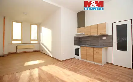 Pronájem bytu 2+kk 45 m², Horská, Trutnov - Střední Předměstí