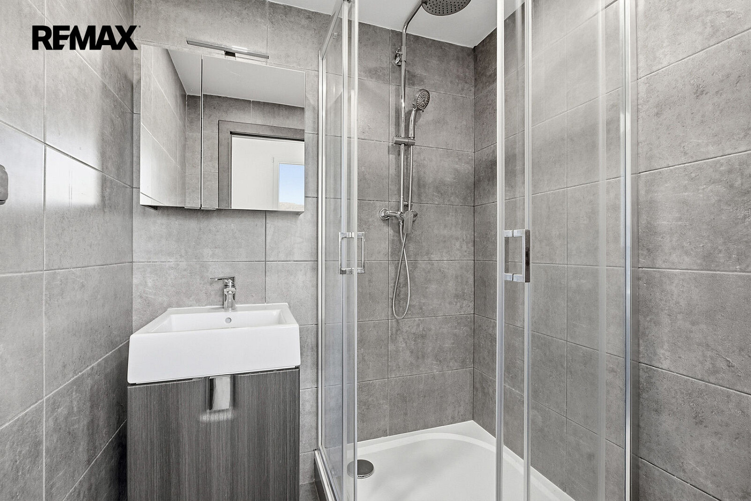 Pronájem bytu 2+1 63 m² – fotografie 2