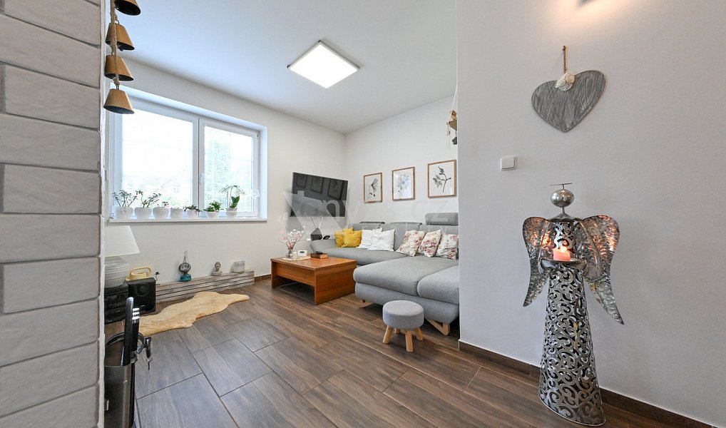 Prodej domu 183 m² s pozemkem 2 301 m², Komorní Lhotka – náhled fotky 17