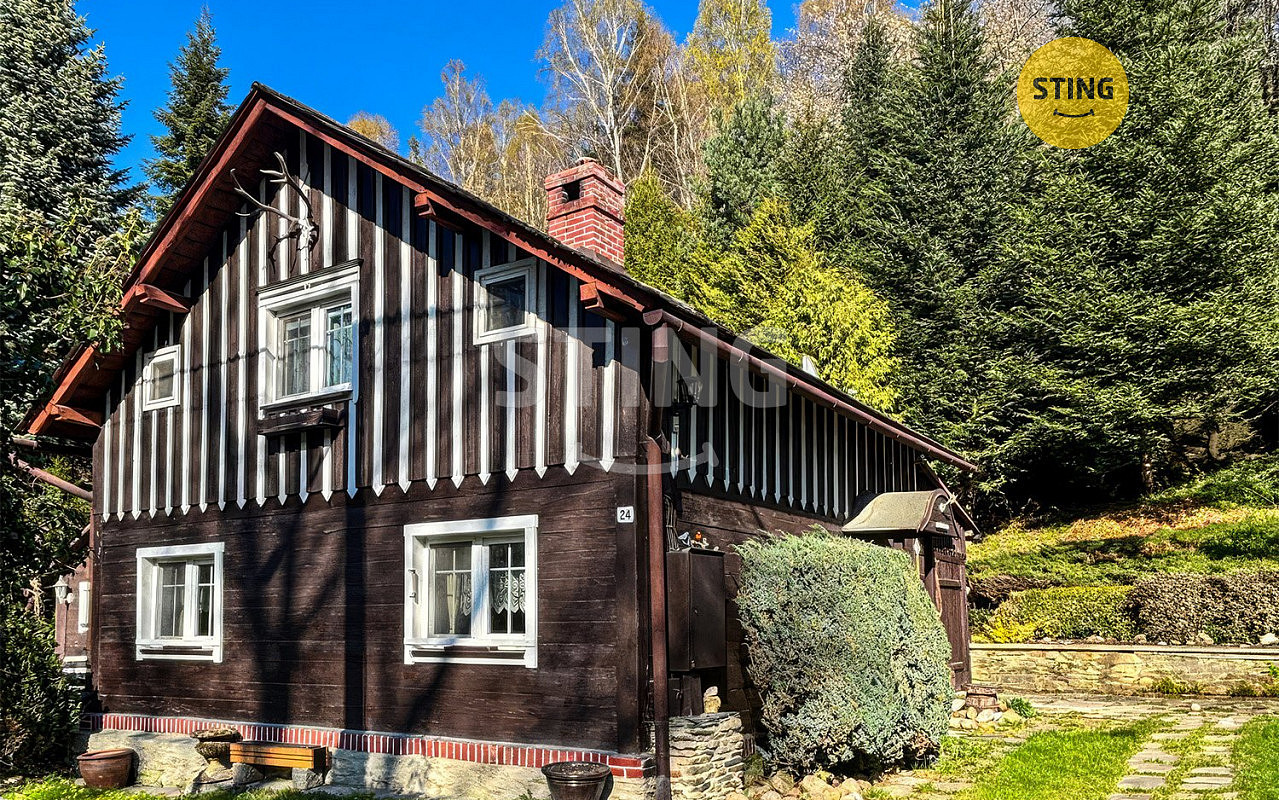 Prodej domu 116 m² s pozemkem 2 084 m²