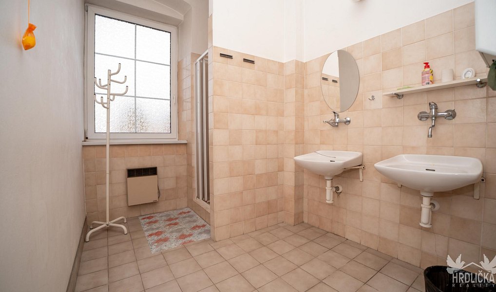 Prodej restaurace 340 m², Strakonice – náhled fotky 22