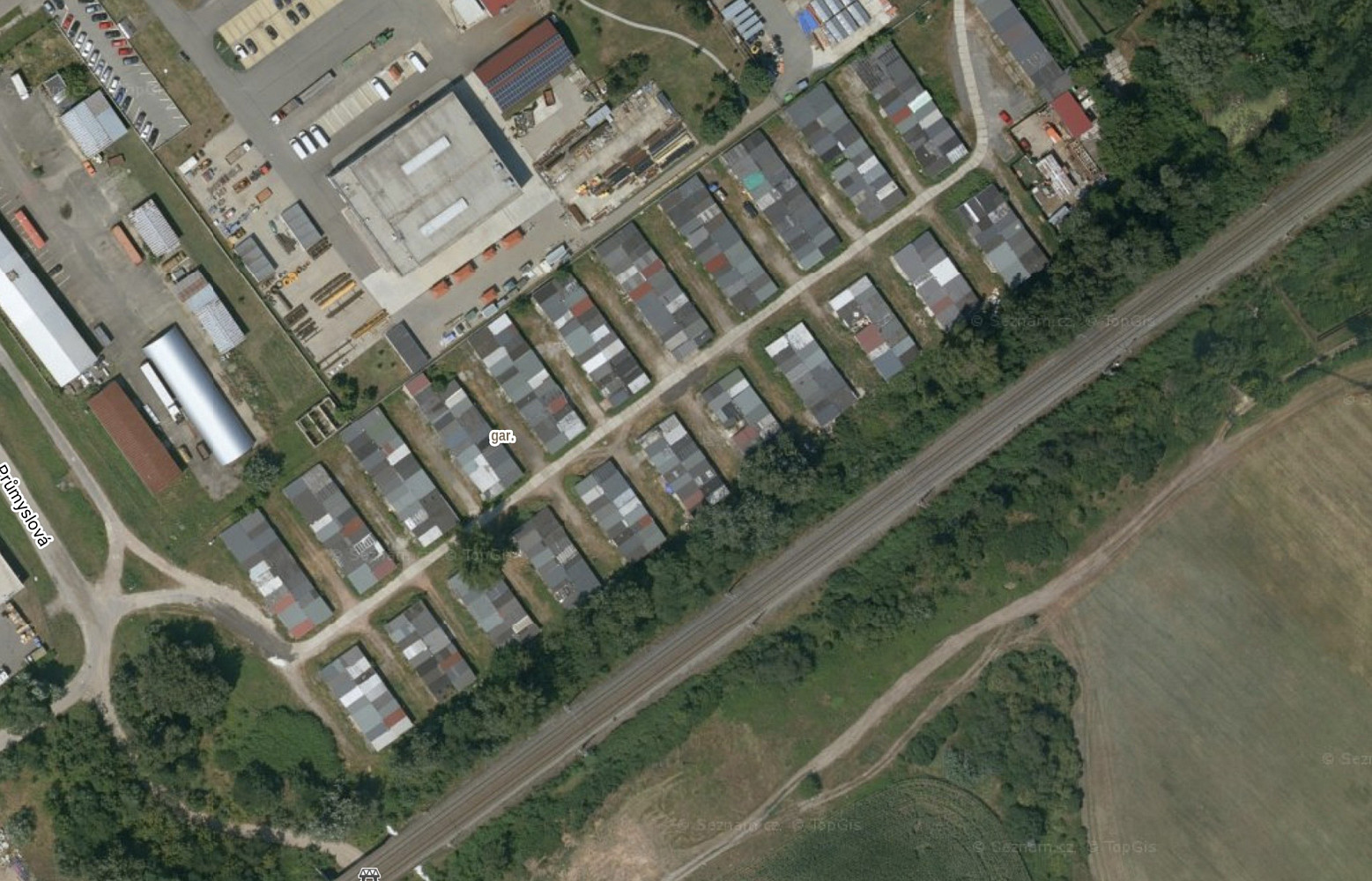 Prodej garáže 18 m² hodonín, ul. u kyjovky — photo 5