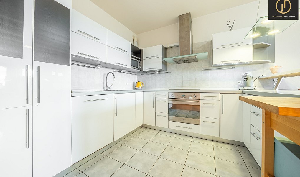 Prodej bytu 3+kk 86 m², Praha – náhled fotky 4