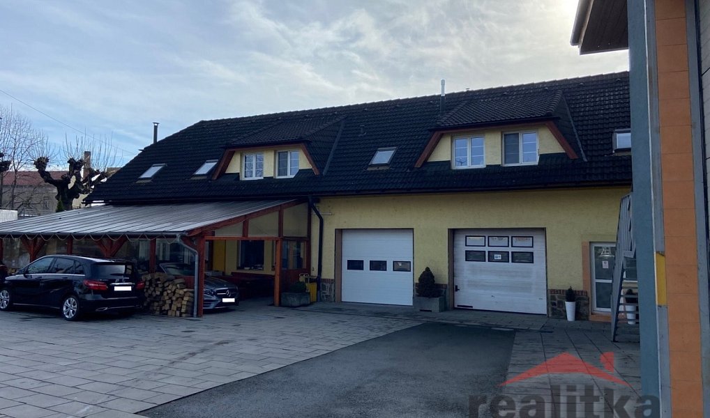 Prodej domu 701 m² s pozemkem 1 602 m², Opava – náhled fotky 2