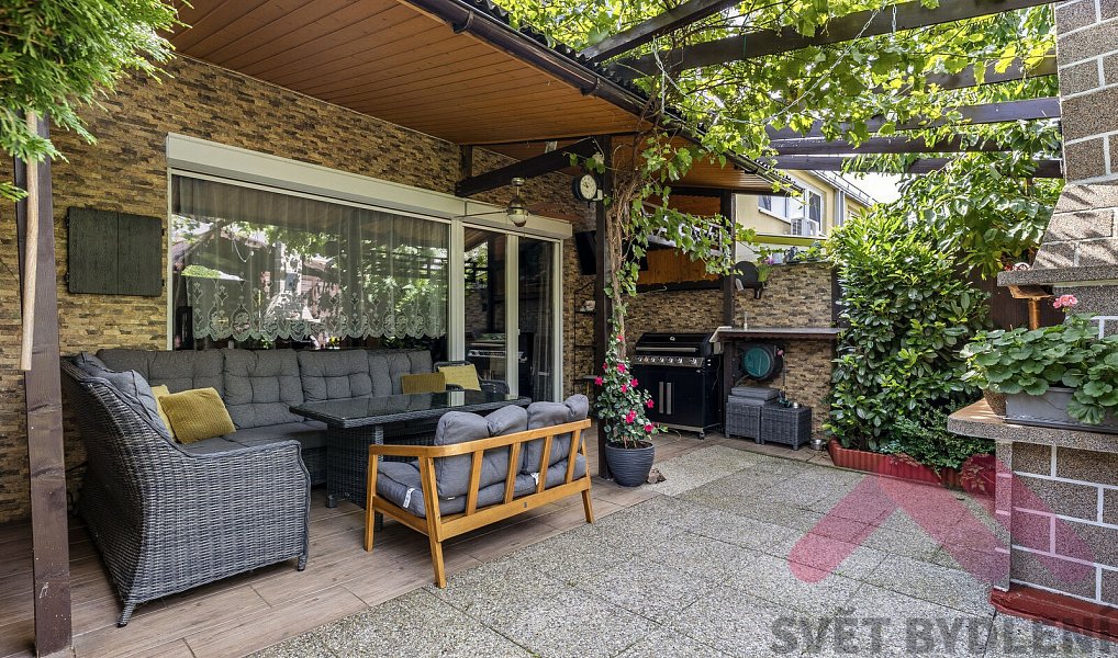 Prodej domu 160 m² s pozemkem 210 m², Nupaky – náhled fotky 16