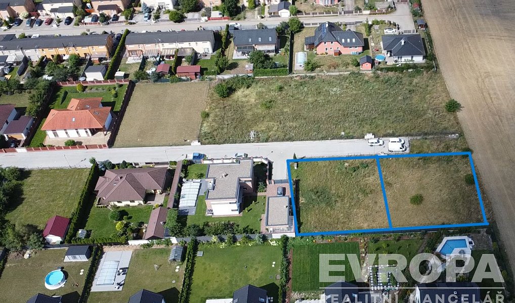 Prodej stavebního pozemku 791 m², Veleň – náhled fotky 2