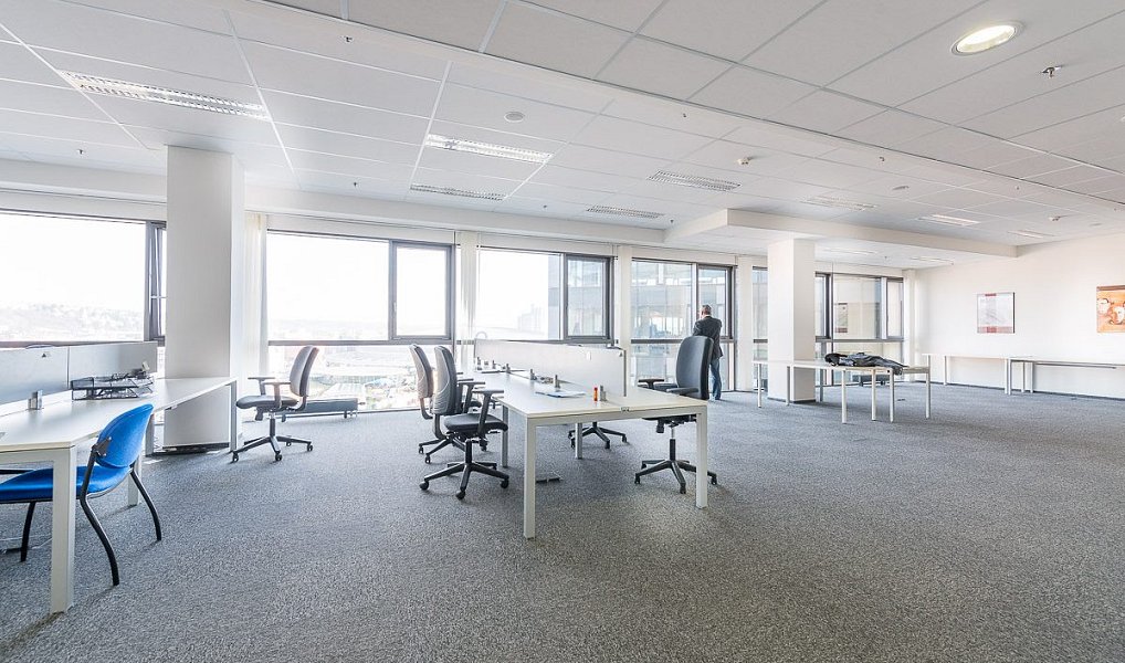 Pronájem kanceláře 739 m², Praha – náhled fotky 5