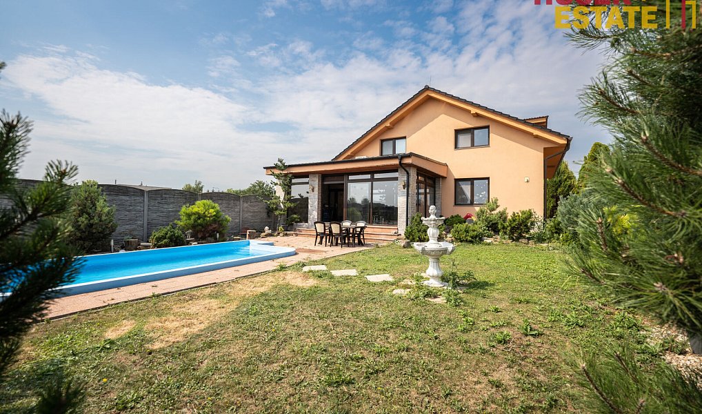 Prodej domu 263 m² s pozemkem 904 m², Brno – náhled fotky 2